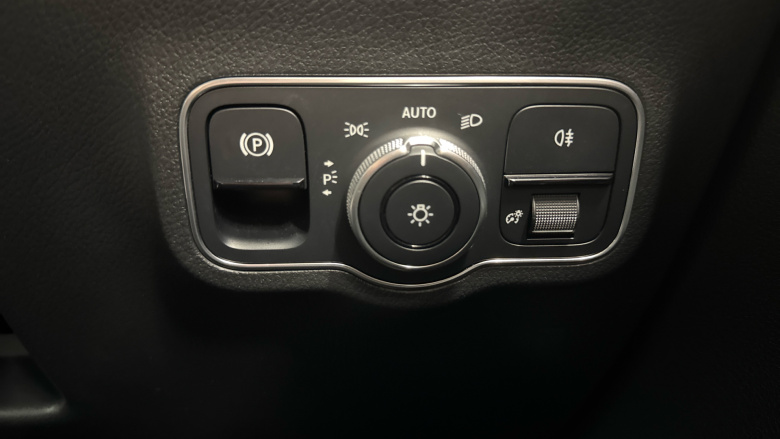 Mercedes-Benz Eqa 250 140kW AMG Line Premium 66.5kWh 5dr Auto Electric Hatchback